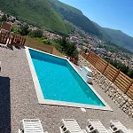 Apartman House On The Hill