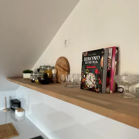 House On The Hill Apartmán *