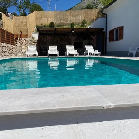 House On The Hill Apartamento